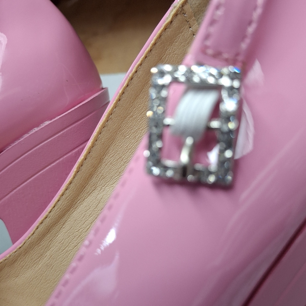 Shoes - Picture 3 of 3